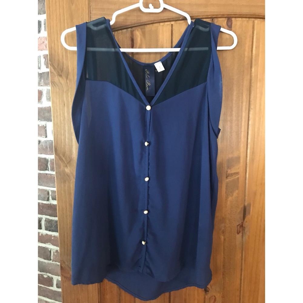 Sleeveless Blouse